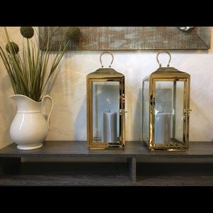 Two gold Lanterns